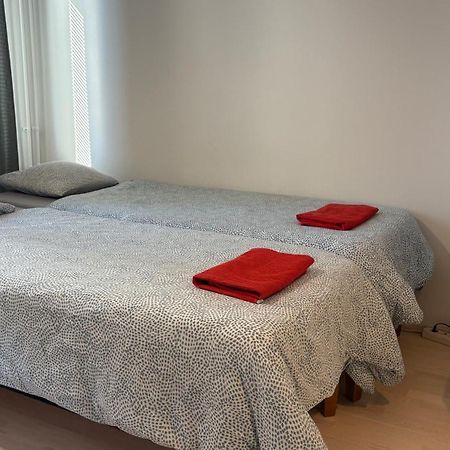 Entire Apartment Near Helsinki Airport In Kivistoe Вантаа Экстерьер фото