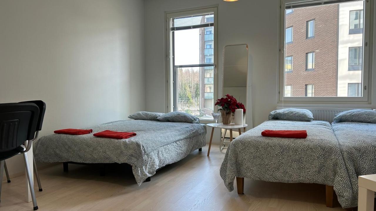 Entire Apartment Near Helsinki Airport In Kivistoe Вантаа Экстерьер фото