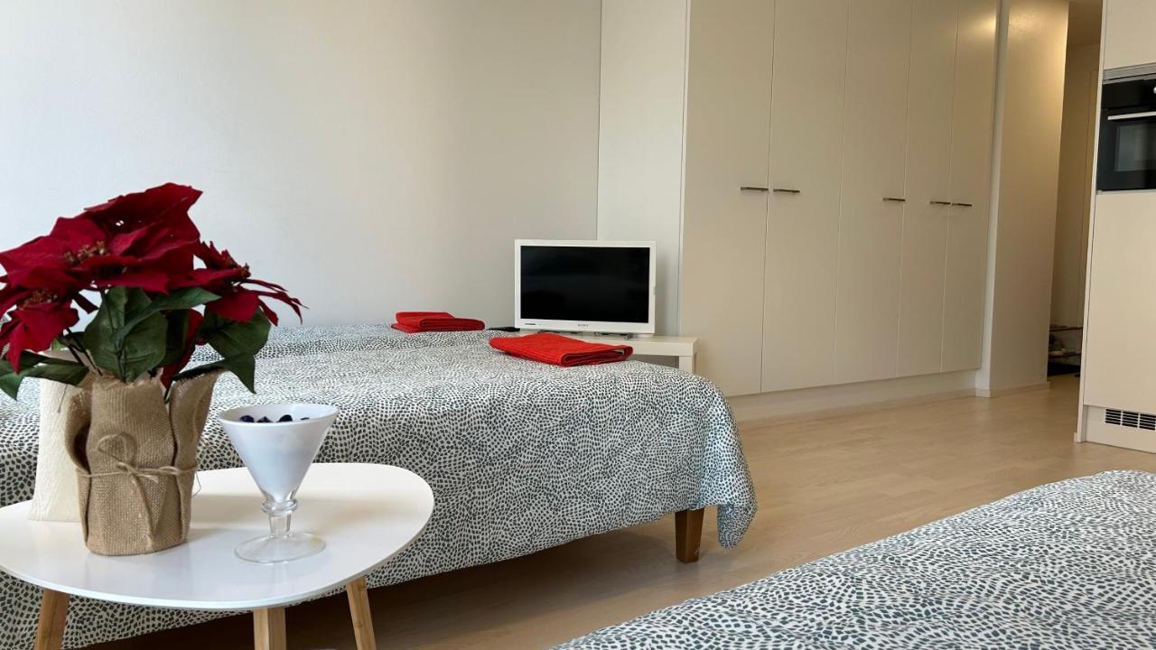 Entire Apartment Near Helsinki Airport In Kivistoe Вантаа Экстерьер фото